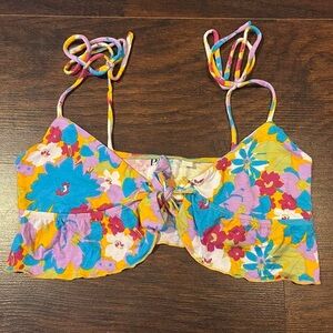 PacSun Multicolor Floral Tie-Front Crop Top